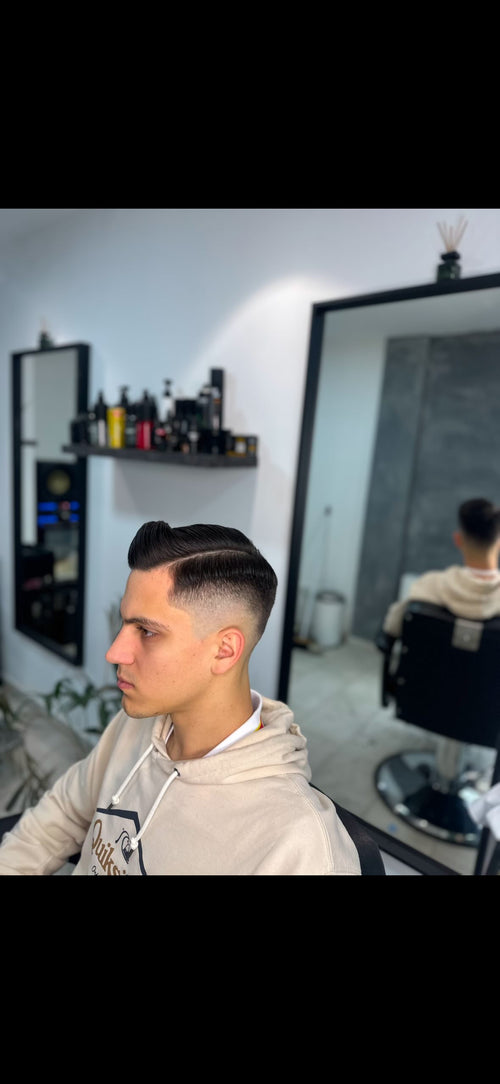 Laura Men’s Salon kép 3